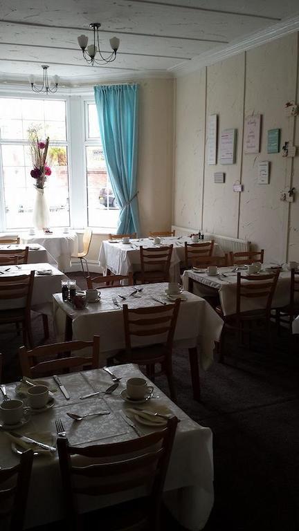 The Carlee Guest House Блекпул Екстериор снимка